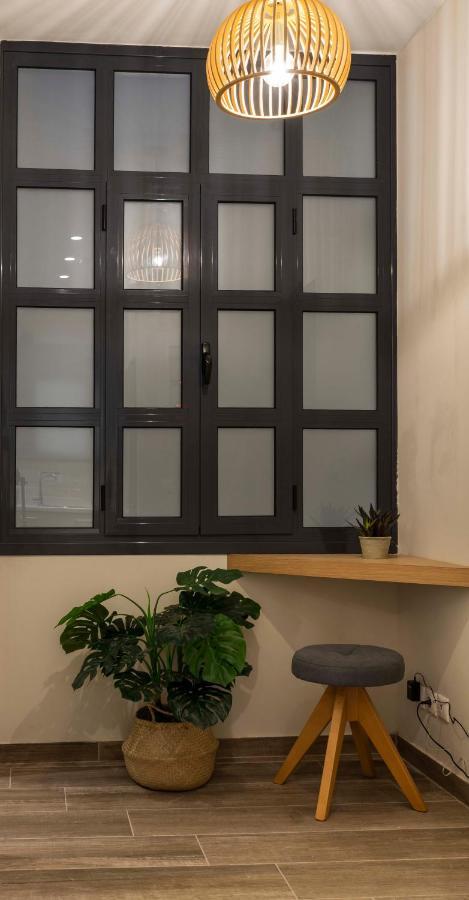 “Champions” Apartment In N. Kosmos Neighbourhood เอเธนส์ ภายนอก รูปภาพ